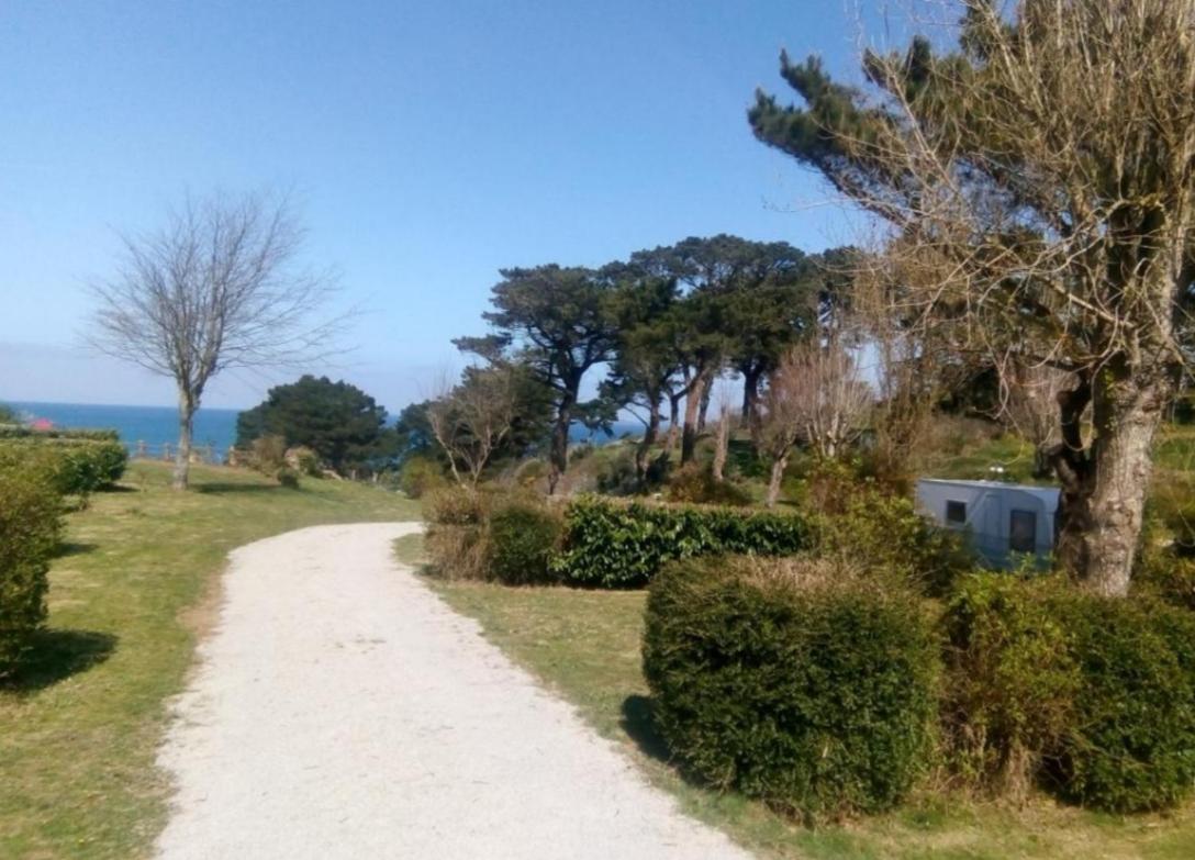 Les Hortensias Grande Tente Familiale Deux Chambres Et Sejour Vue Mer Sur Camping Nature Plestin-les-Greves Ngoại thất bức ảnh