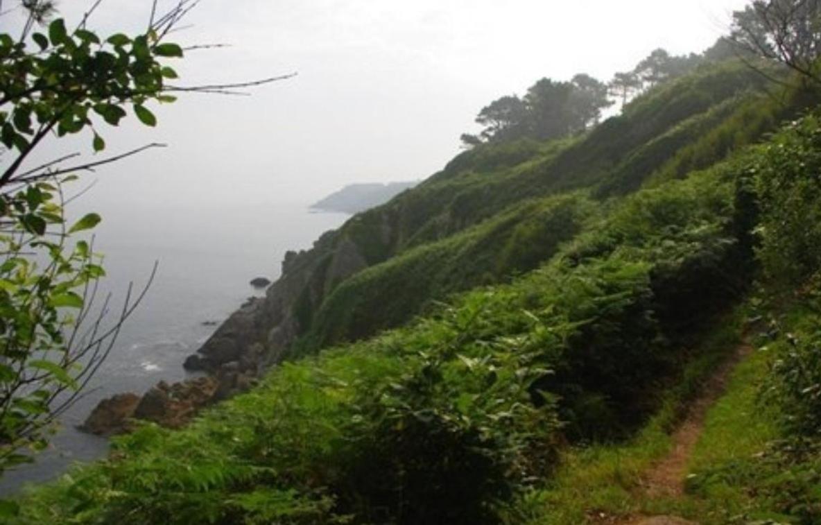Les Hortensias Grande Tente Familiale Deux Chambres Et Sejour Vue Mer Sur Camping Nature Plestin-les-Greves Ngoại thất bức ảnh