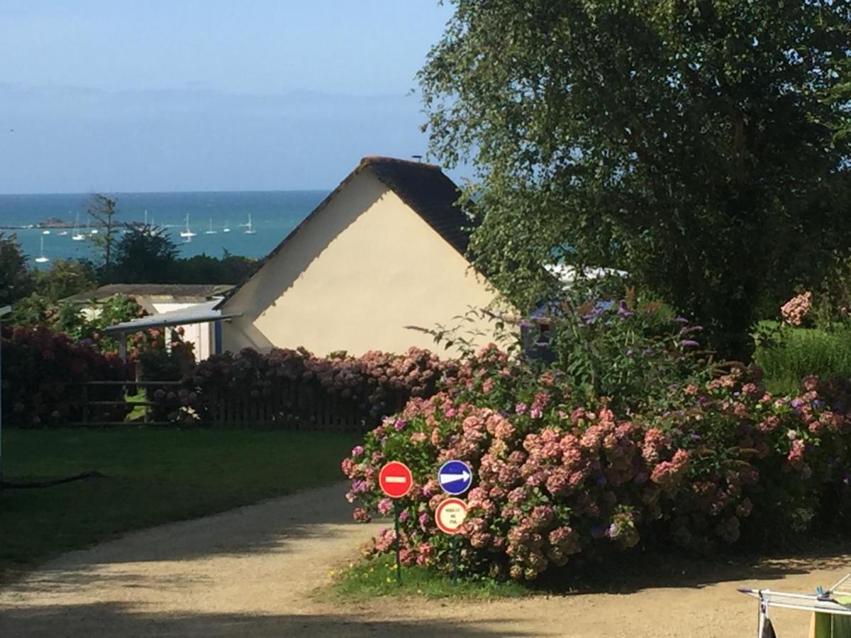 Les Hortensias Grande Tente Familiale Deux Chambres Et Sejour Vue Mer Sur Camping Nature Plestin-les-Greves Ngoại thất bức ảnh