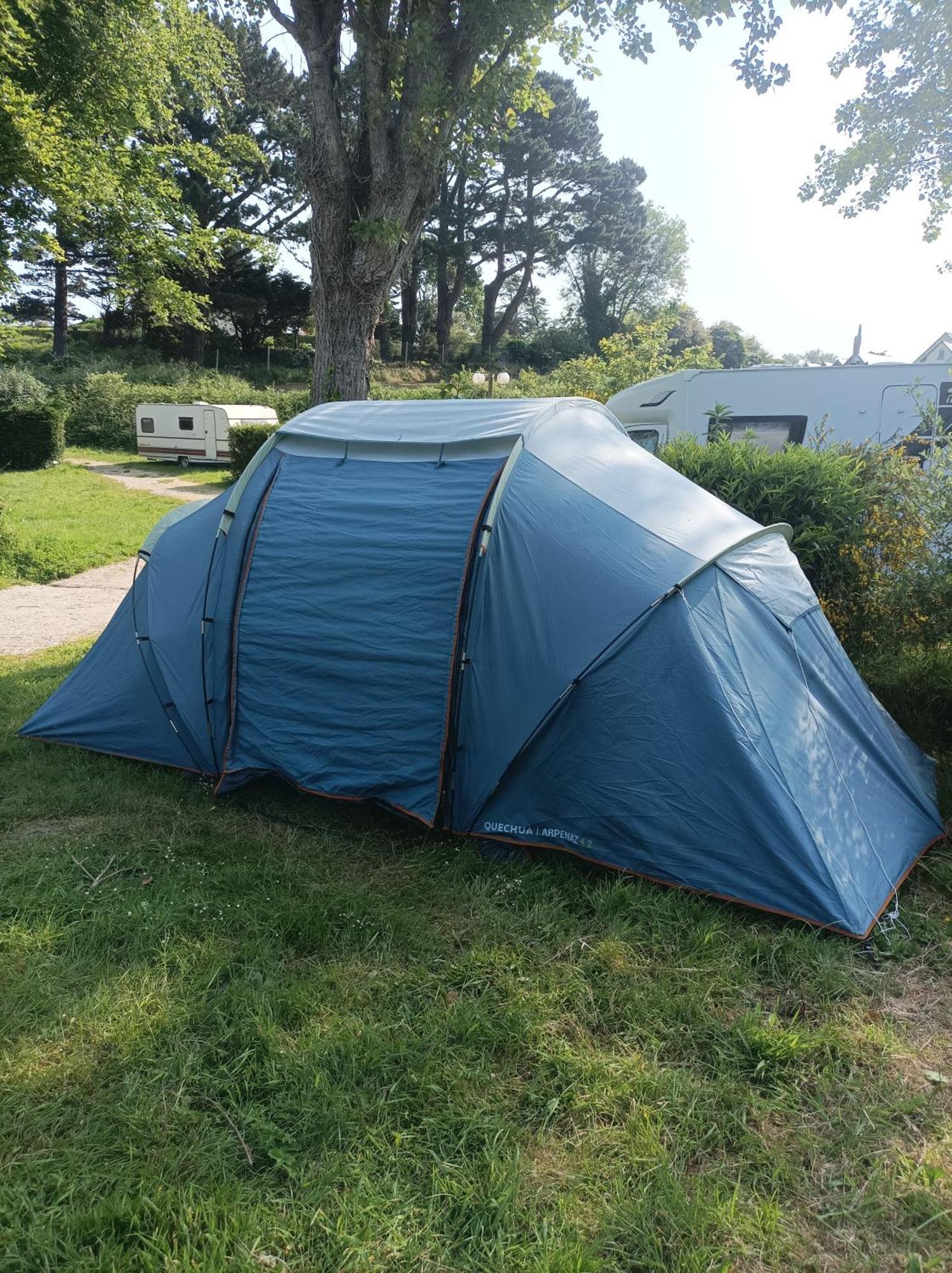 Les Hortensias Grande Tente Familiale Deux Chambres Et Sejour Vue Mer Sur Camping Nature Plestin-les-Greves Phòng bức ảnh